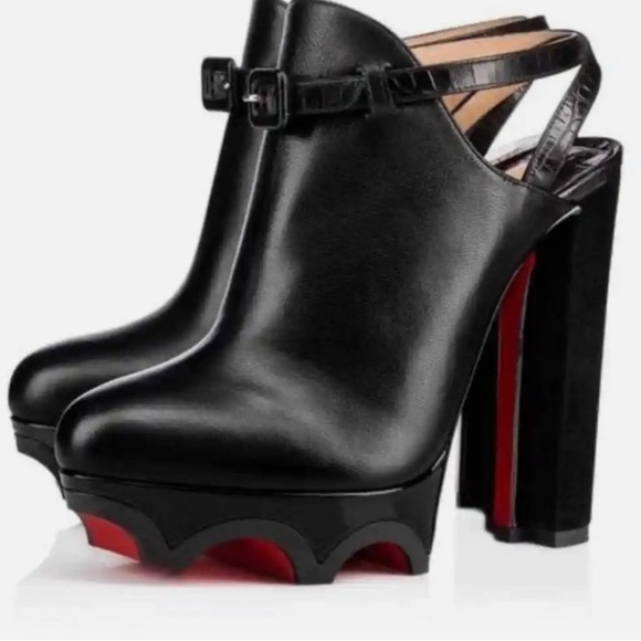 CHRISTIAN LOUBOUTIN - NEVER WORN - Picture 5 of 5